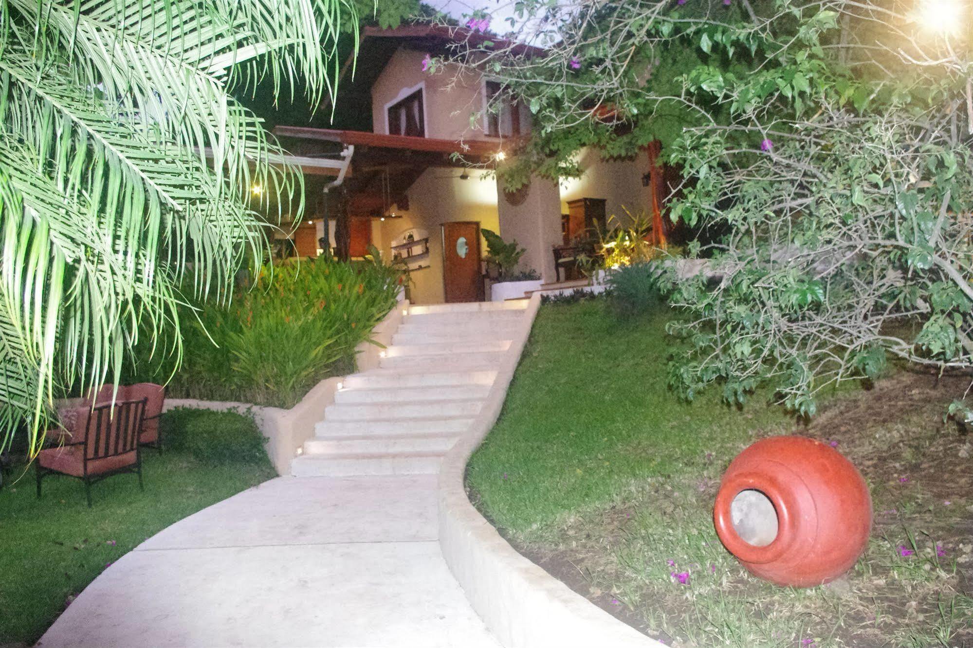 Boutique Hotel Luamey Tamarindo Exterior photo